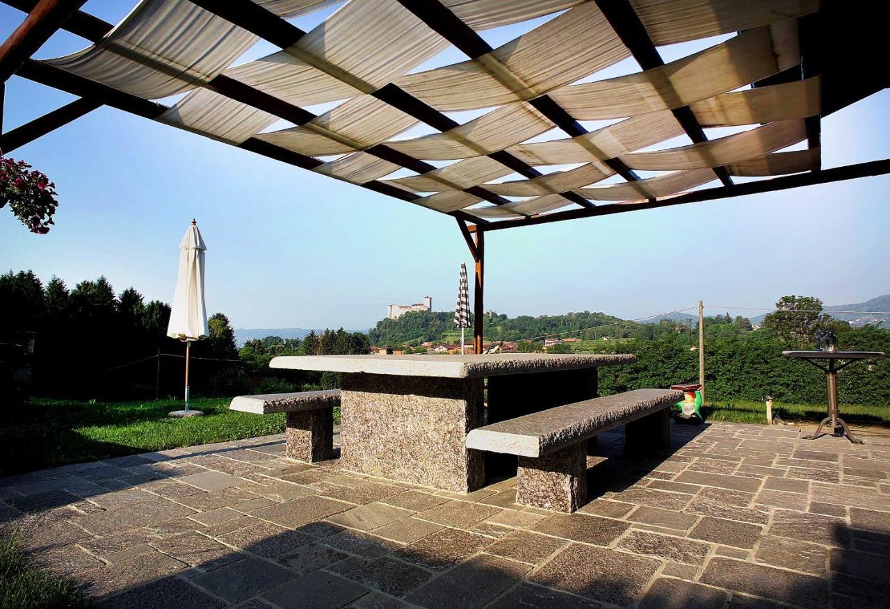 Cascina Canee Angera Exterior foto